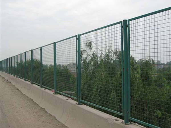 橋梁防拋網(wǎng)圖片4